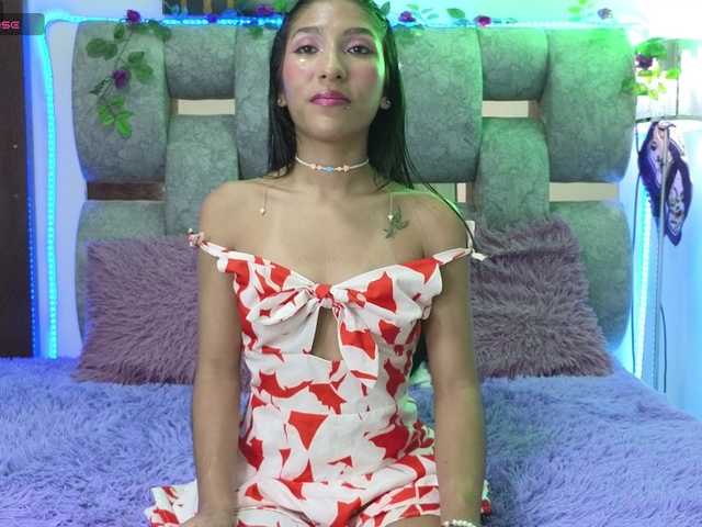 alix-kitty's BongaCams show and profile