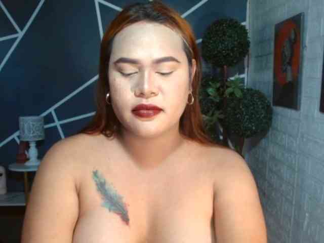 Diannaradick Live Webcam on BongaCams