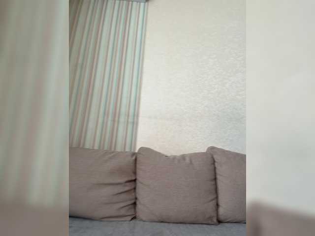  -Safira- chat room