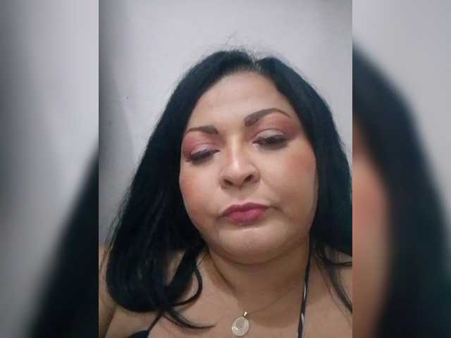 me1any2025-model-az9123 live cam on BongaCams