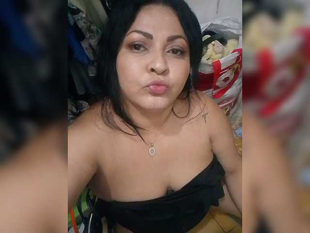 me1any2025-model-az9123 live webcam show