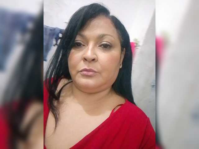 me1any2025-model-az9123 live cam on BongaCams