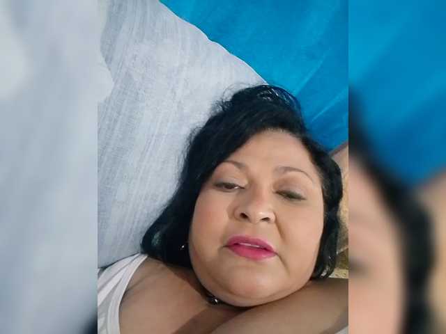 me1any2025-model-az9123 live cam on BongaCams