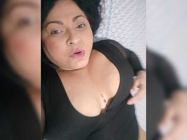me1any2025-model-az9123 live cam on BongaCams