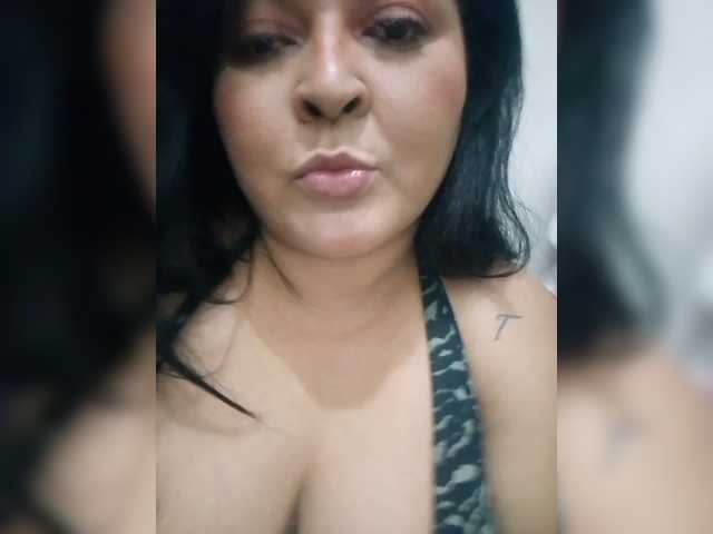 me1any2025-model-az9123 live cam on BongaCams