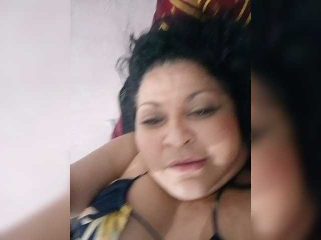 me1any2025-model-az9123 live cam on BongaCams