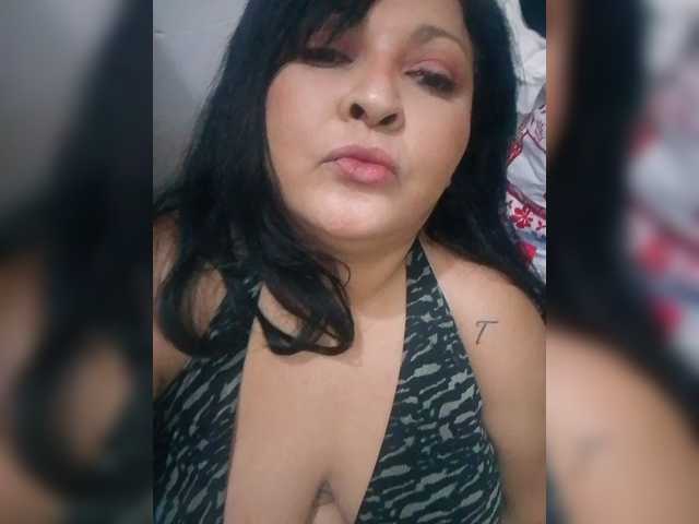 me1any2025-model-az9123 live cam on BongaCams