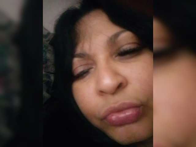 me1any2025-model-az9123 live cam on BongaCams