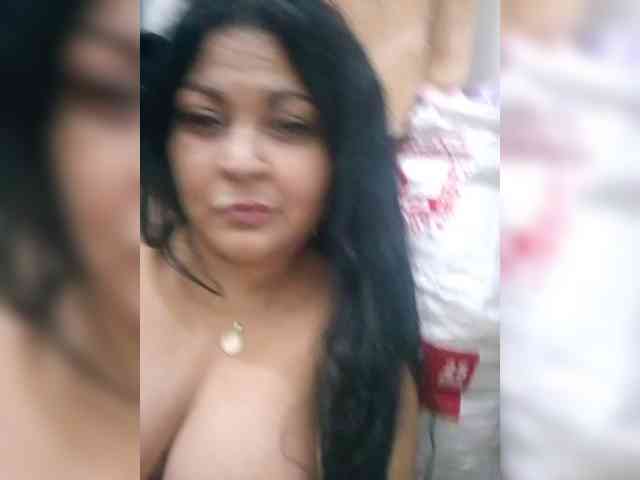 me1any2025-model... Live Webcam on BongaCams