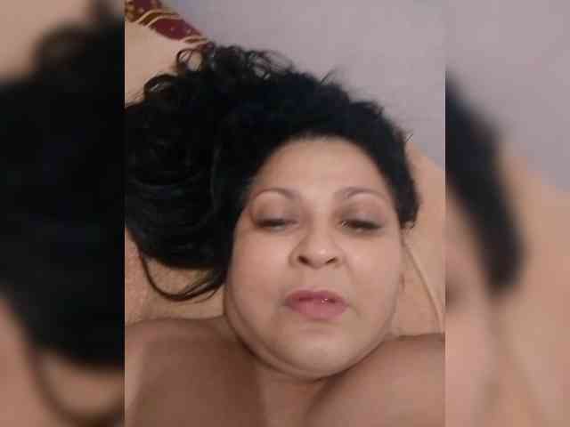 me1any2025-model-az9123's webcam live show