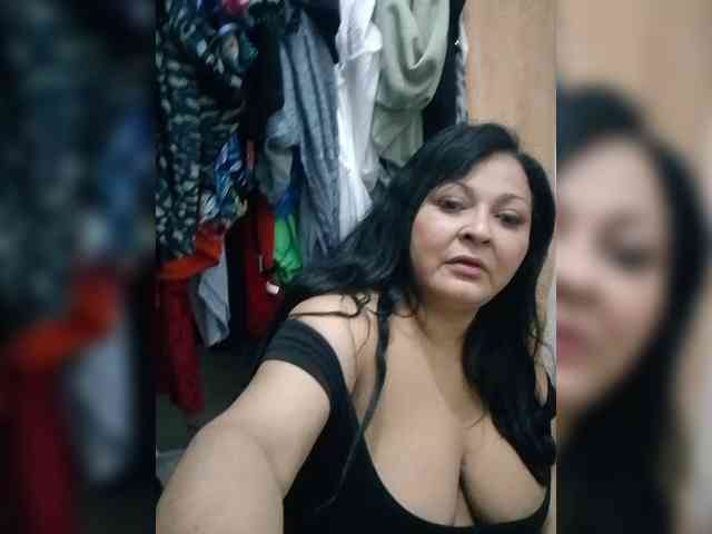 me1any2025-model... Live Webcam on BongaCams