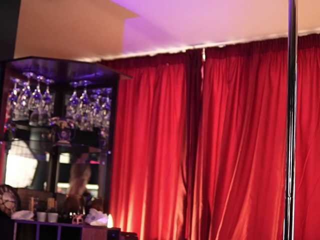 LuxenNoir live cam preview