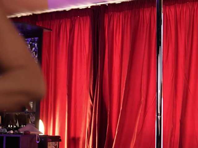 LuxenNoir, live now on BongaCams