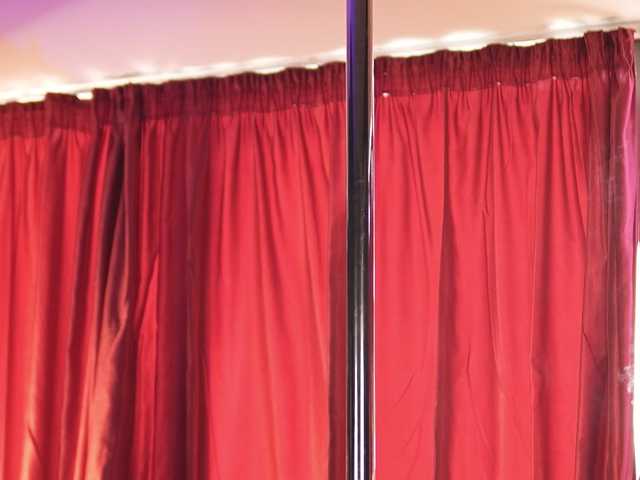 LuxenNoir live webcam show