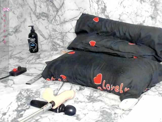 LucilleEllis's BongaCams show and profile