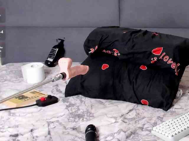 LucilleEllis webcam