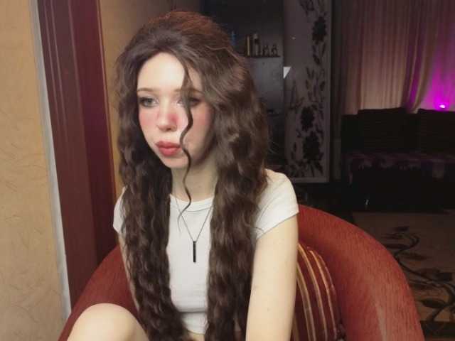 SophieAnWhite live cam on BongaCams