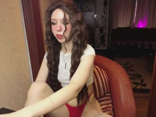 SophieAnWhite live cam on BongaCams
