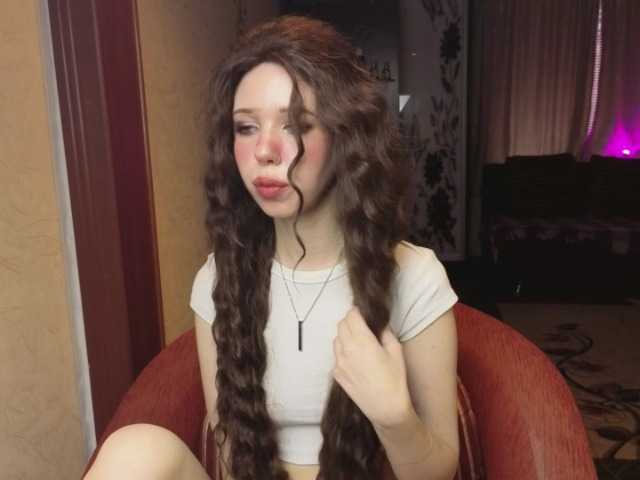 SophieAnWhite live cam on BongaCams