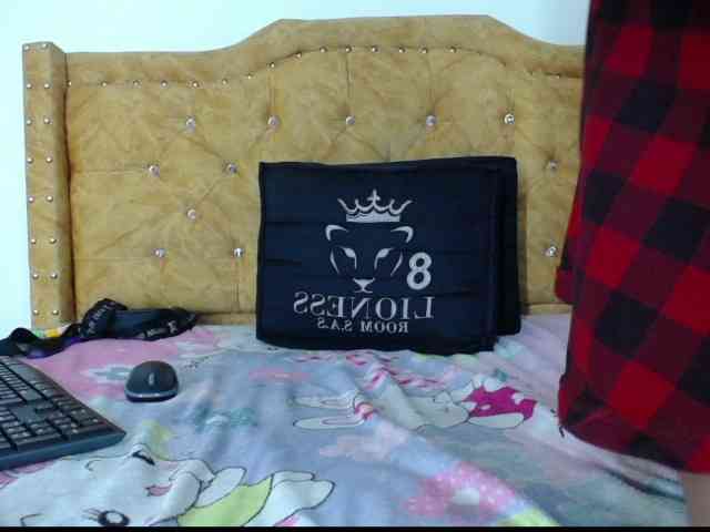 valeriwet webcam