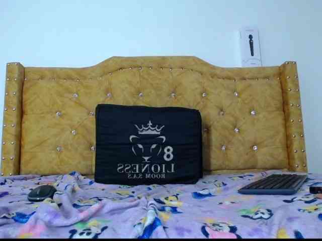 valeriwet webcam