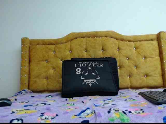 valeriwet webcam