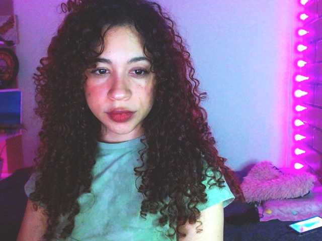 Medussa333, live now on BongaCams