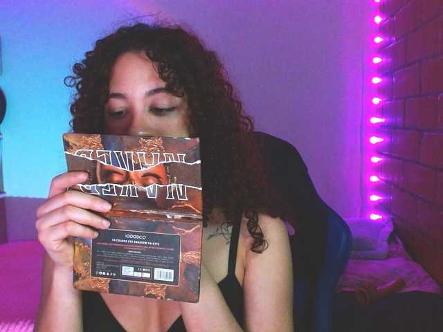 Medussa333 live cam on BongaCams