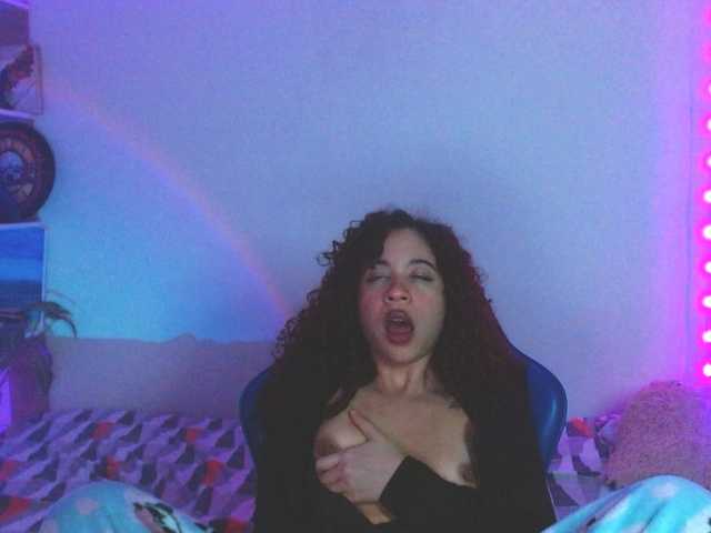 Medussa333 live cam on BongaCams