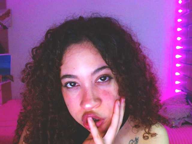 Medussa333 live cam on BongaCams