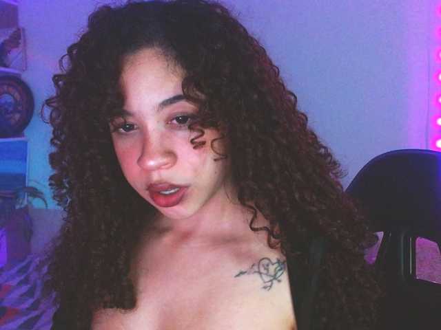 Medussa333 live cam on BongaCams