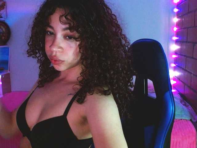 Medussa333 live cam on BongaCams