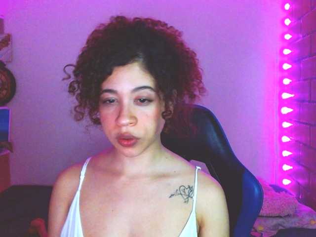 Medussa333 live cam on BongaCams