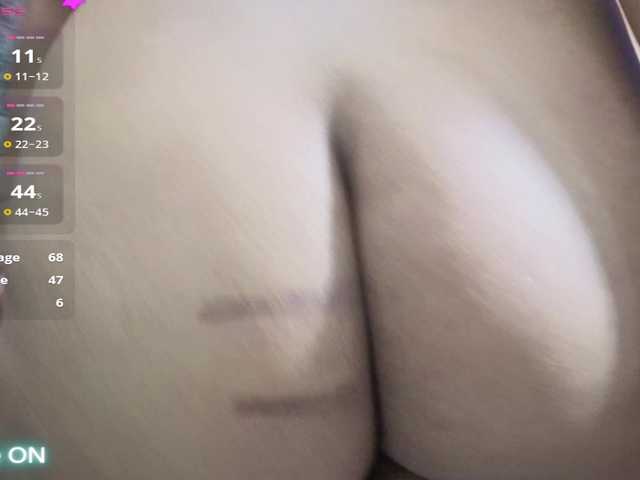 Yesamyn-Stone69 live cam on BongaCams