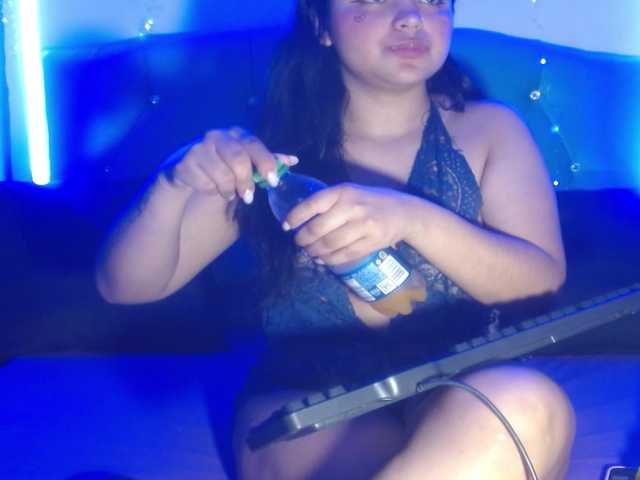 Yesamyn-Stone69's BongaCams show and profile