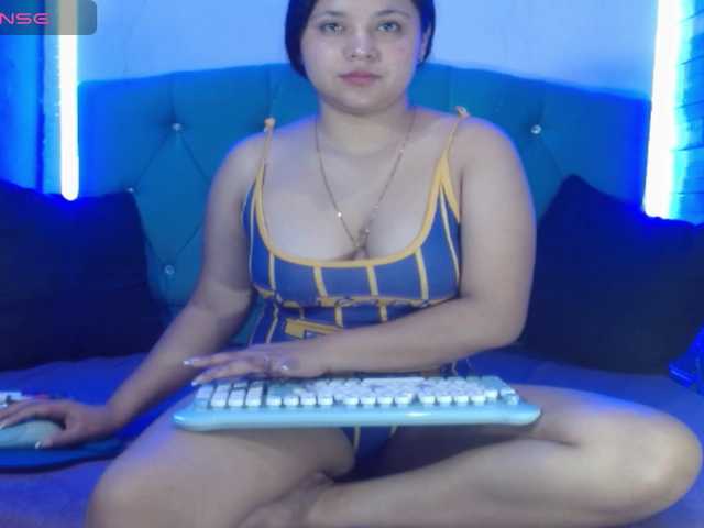 Yesamyn-Stone69 live cam on BongaCams