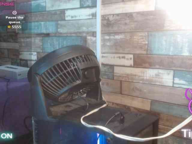 Yesamyn-Stone69 webcam