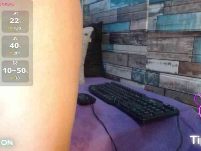 Yesamyn-Stone69 webcam