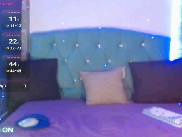 Yesamyn-Stone69 webcam