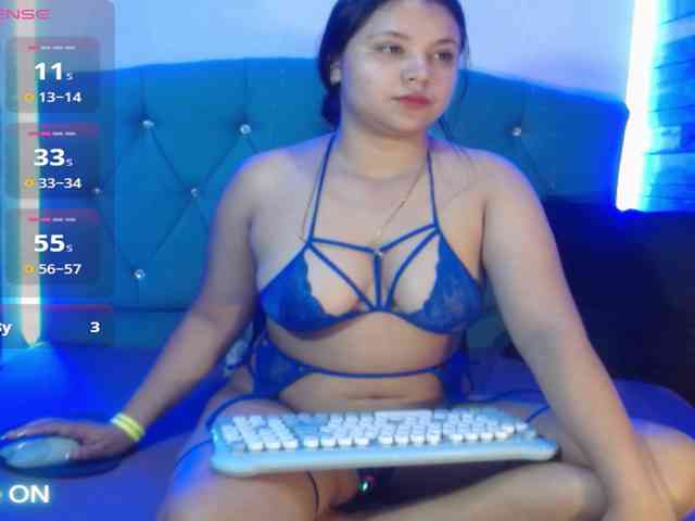 Yesamyn-Stone69 webcam