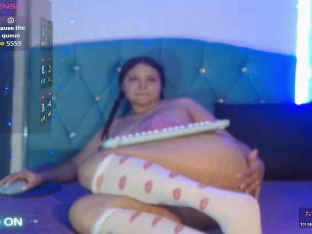 Yesamyn-Stone69 webcam