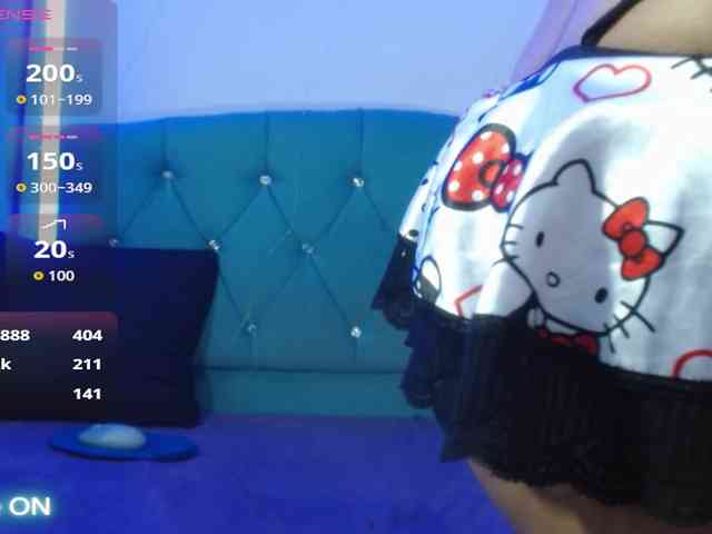Yesamyn-Stone69 webcam