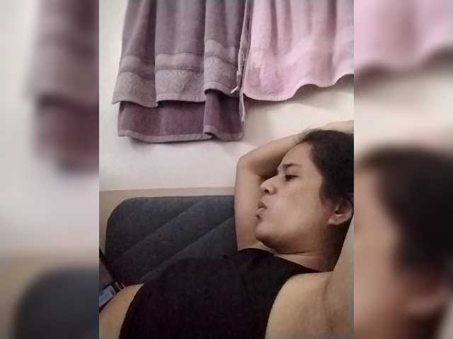 le modèle YourHighnessBaby est en webcam porno dans un show sur le site bongacams, il possède les tags suivants: Asian,Brunette,Shaved
