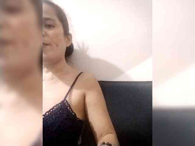 YourHighnessBaby webcam