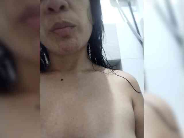 YourHighnessBaby webcam