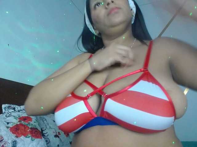 Camila-sex live cam on BongaCams