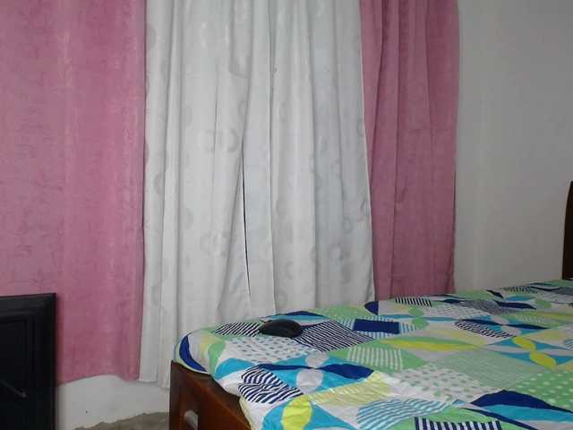 Camila-sex live cam on BongaCams