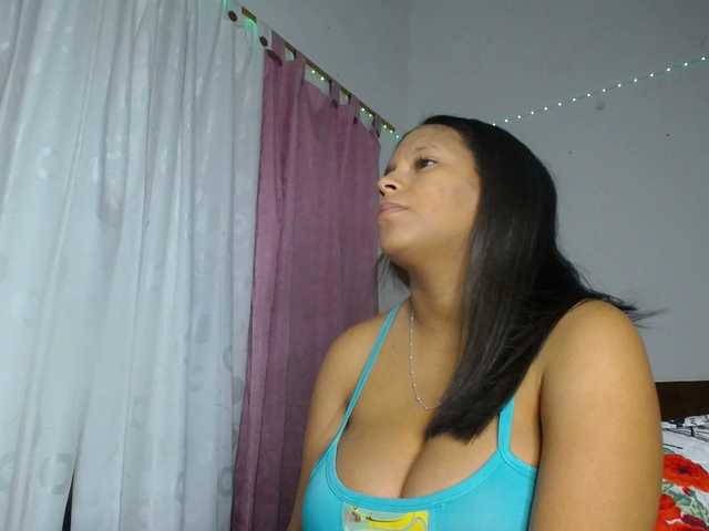Camila-sex live cam on BongaCams
