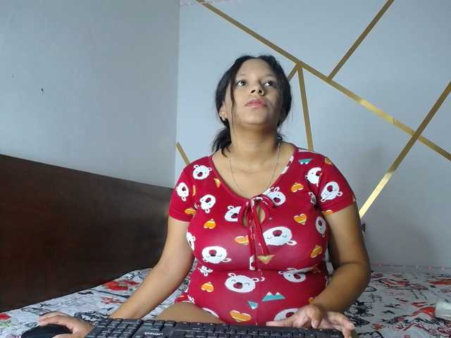 Camila-sex live cam on BongaCams