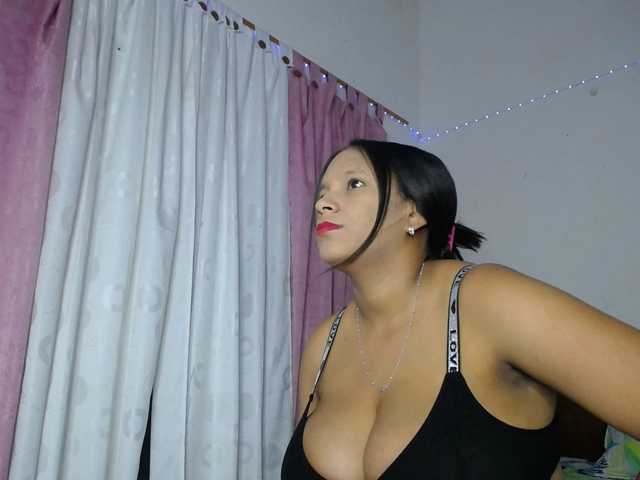 Camila-sex live cam on BongaCams